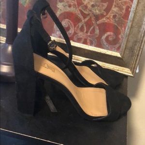 Heels size 10W, black worn